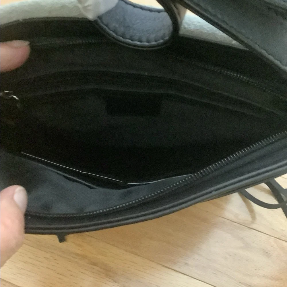 Cow Hide Flat Slim Silhouette Bag - Picture 5 of 7